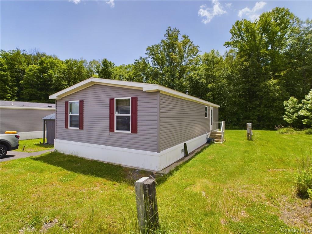 18 Shore Lane Property Photo 1