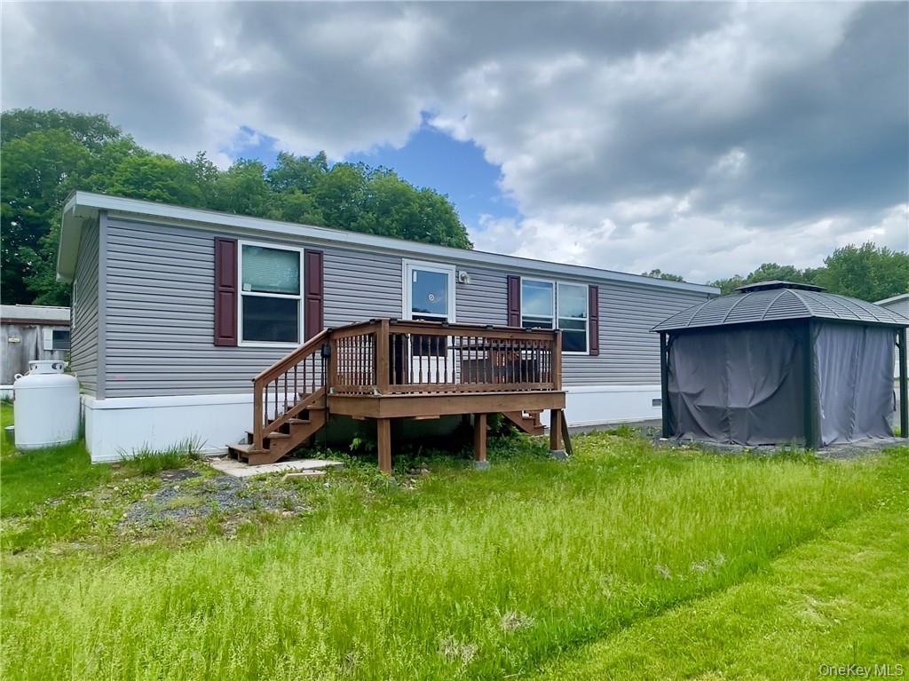 18 Shore Lane Property Photo 2