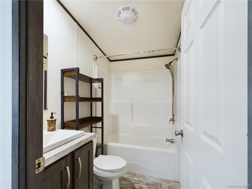 18 Shore Lane Property Photo 32