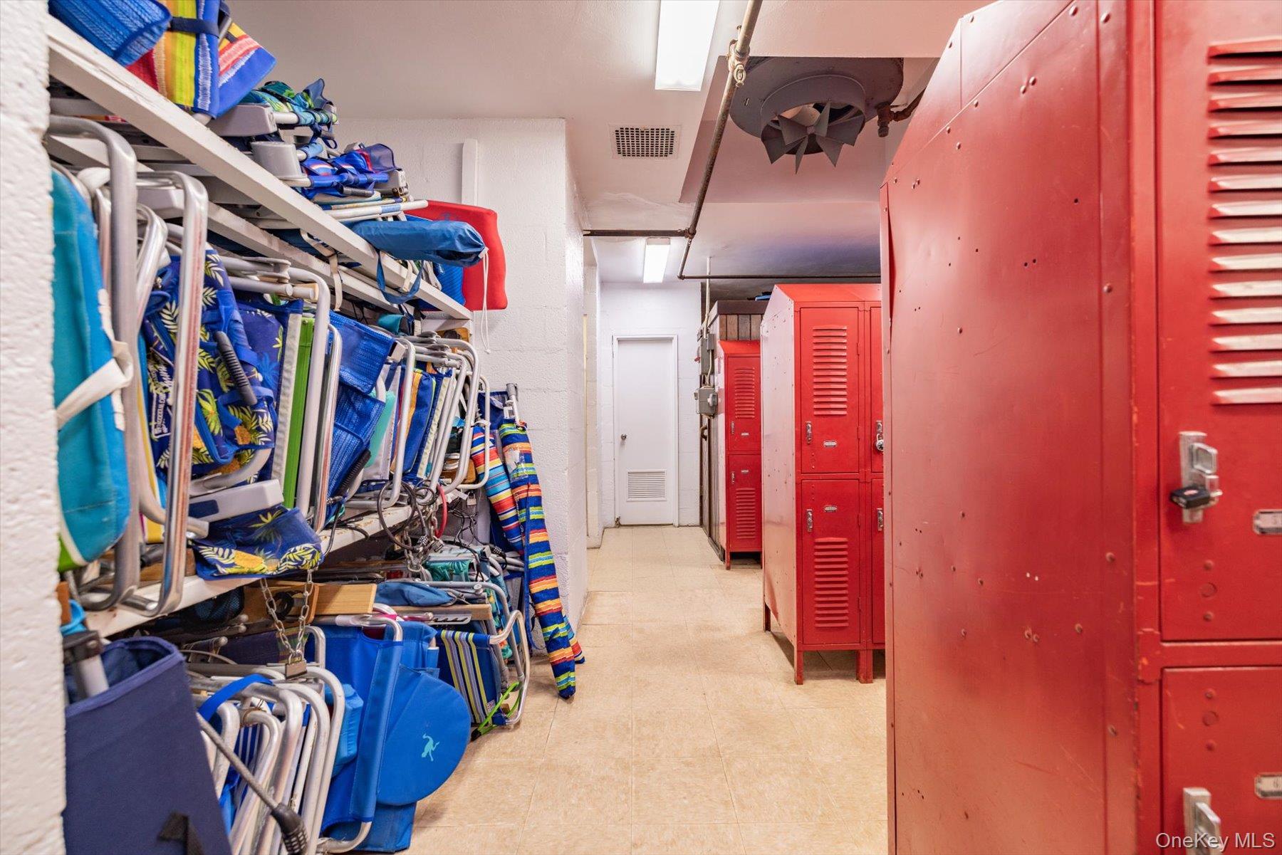 370 W Broadway 5c Property Photo 19