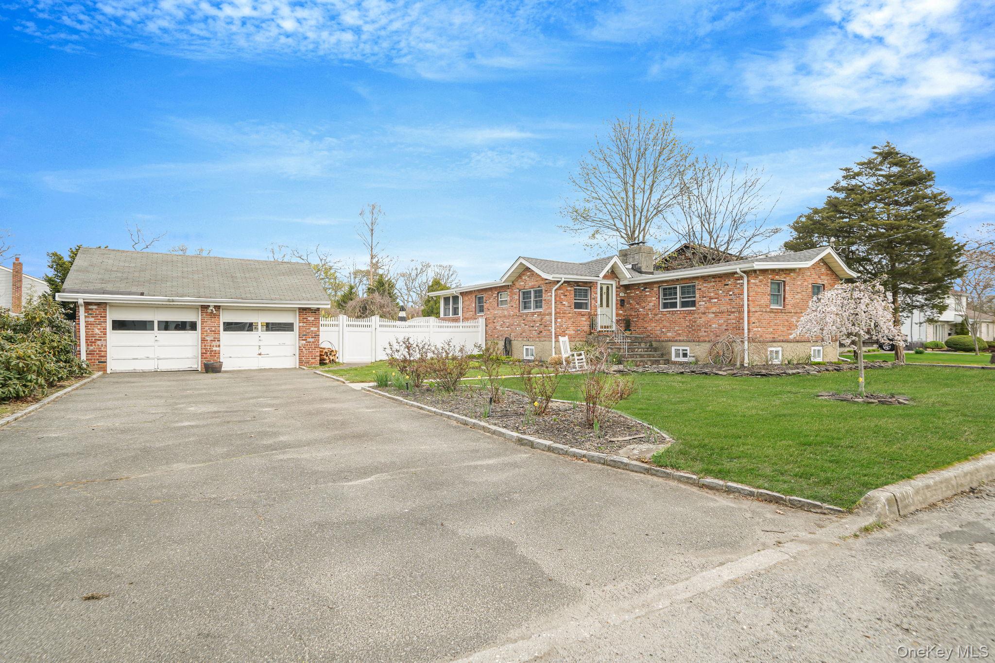 229 4th Street Property Photo 1