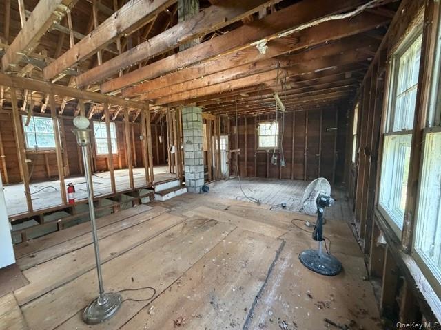 1075 Spillway Road Property Photo 9
