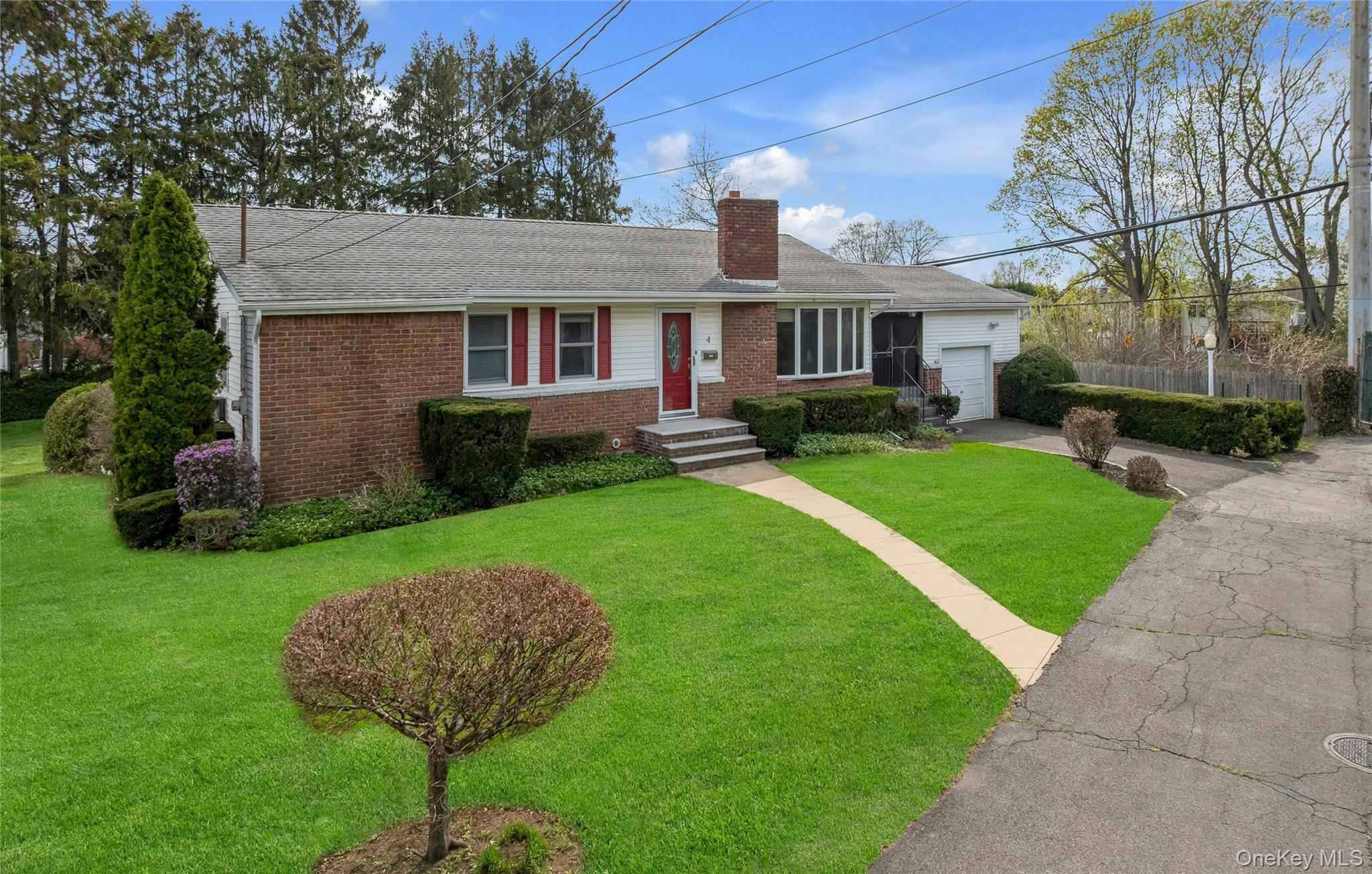4 Carino Drive Property Photo 2