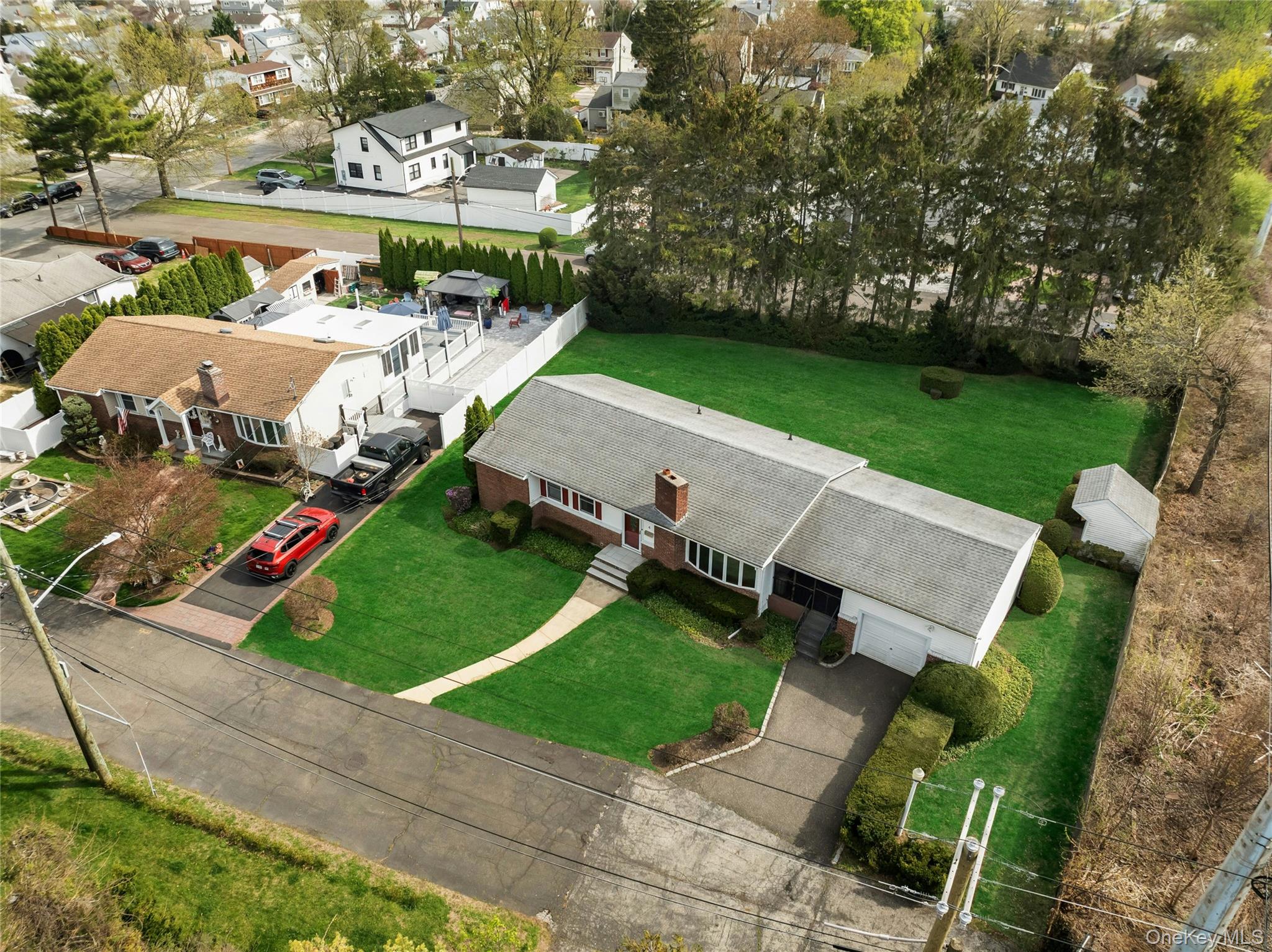 4 Carino Drive Property Photo 6