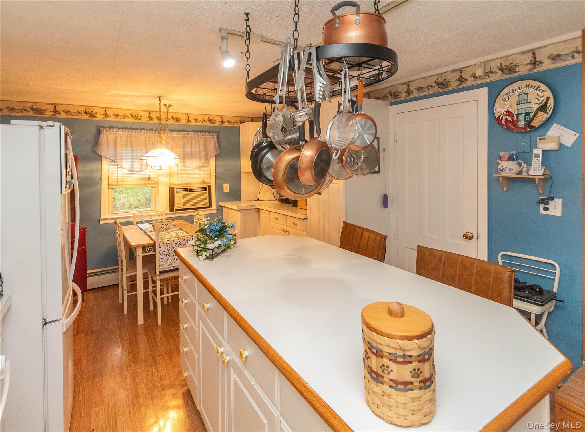 62 Thornton Road Property Photo 14