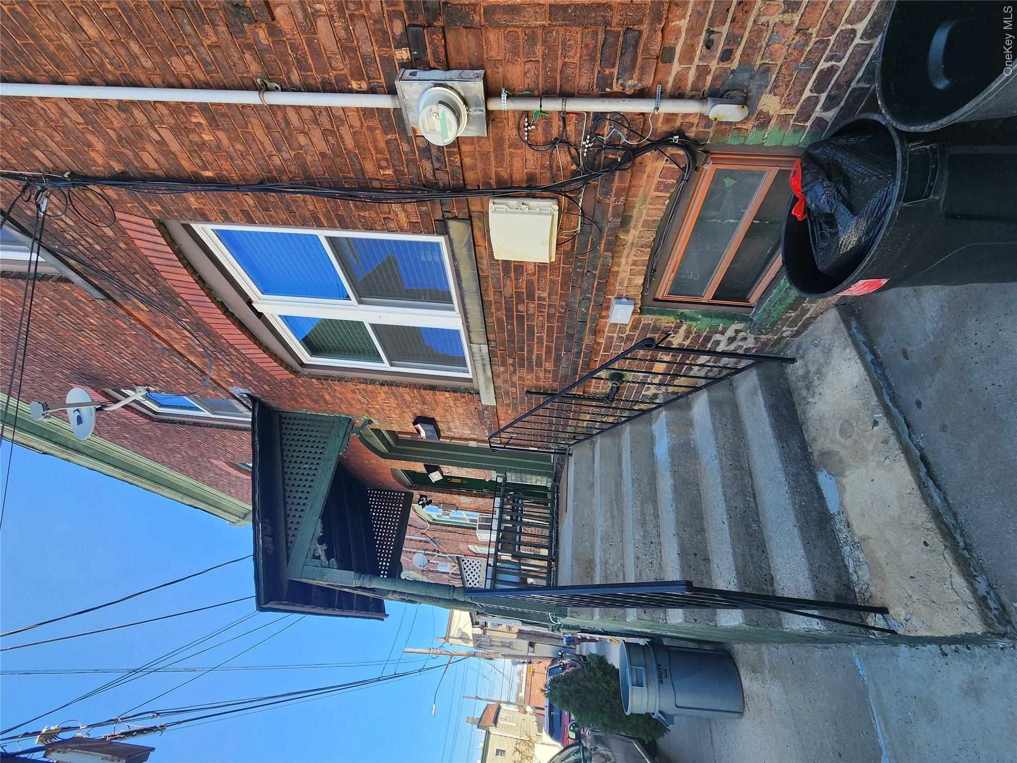 11 Coonley Court Property Photo 3