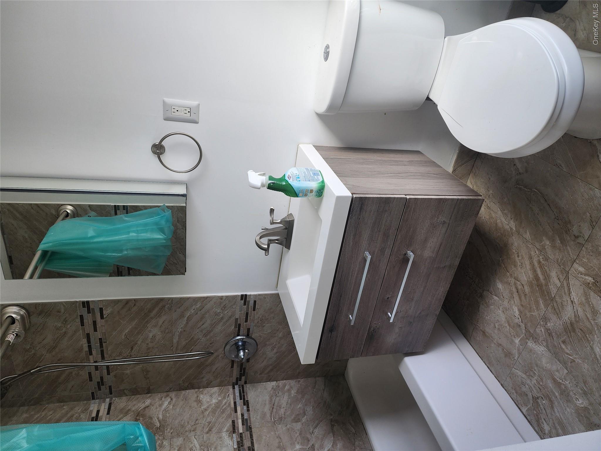 11 Coonley Court Property Photo 15
