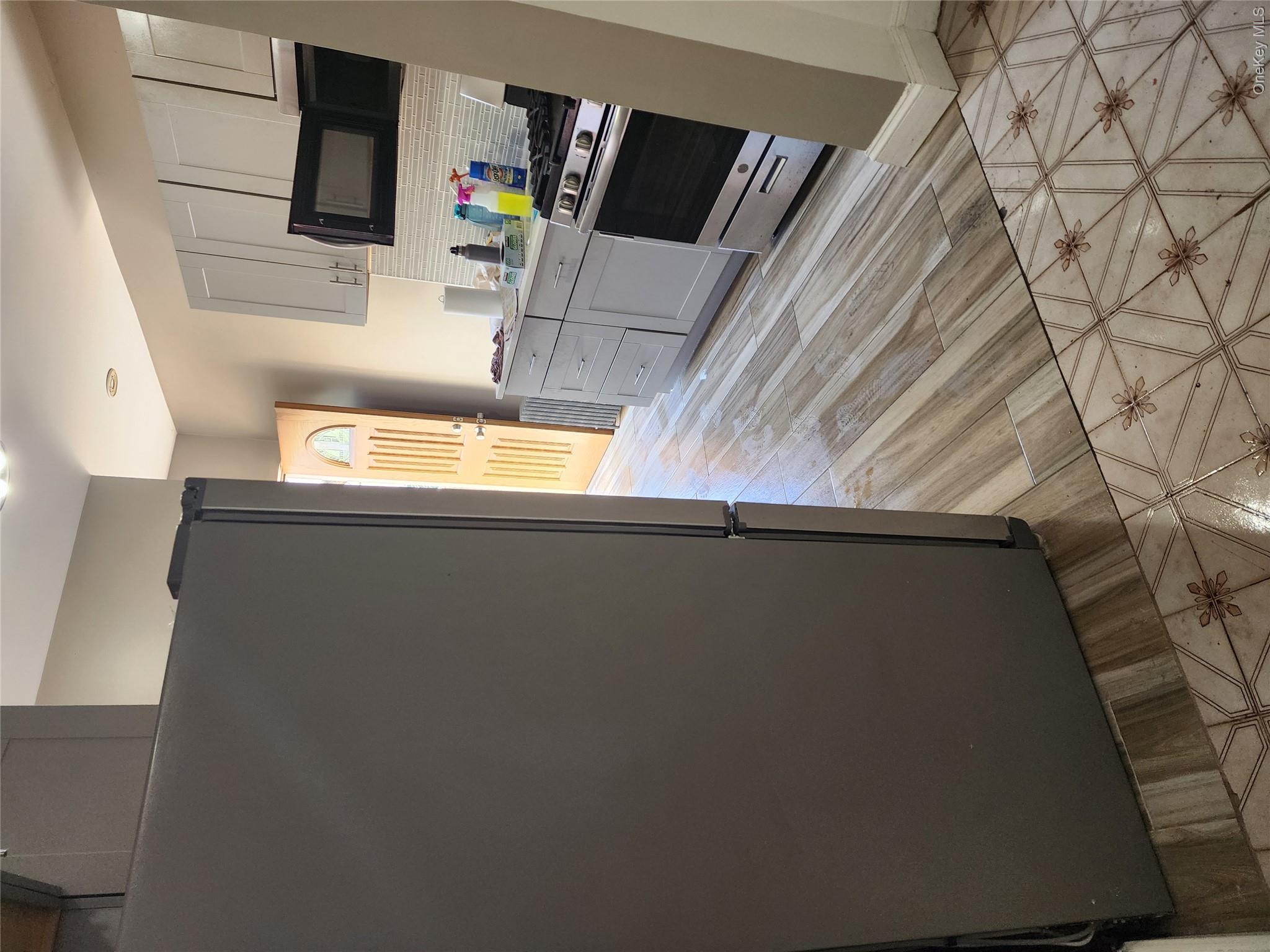 11 Coonley Court Property Photo 25