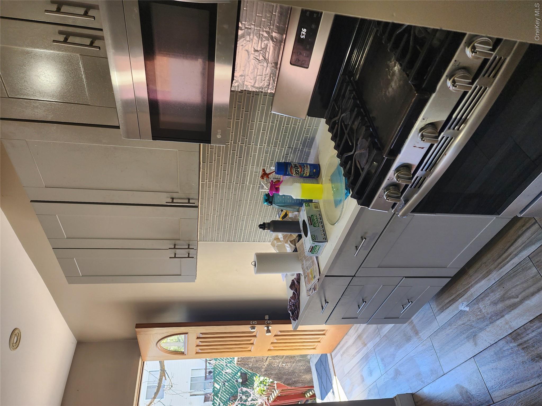 11 Coonley Court Property Photo 30