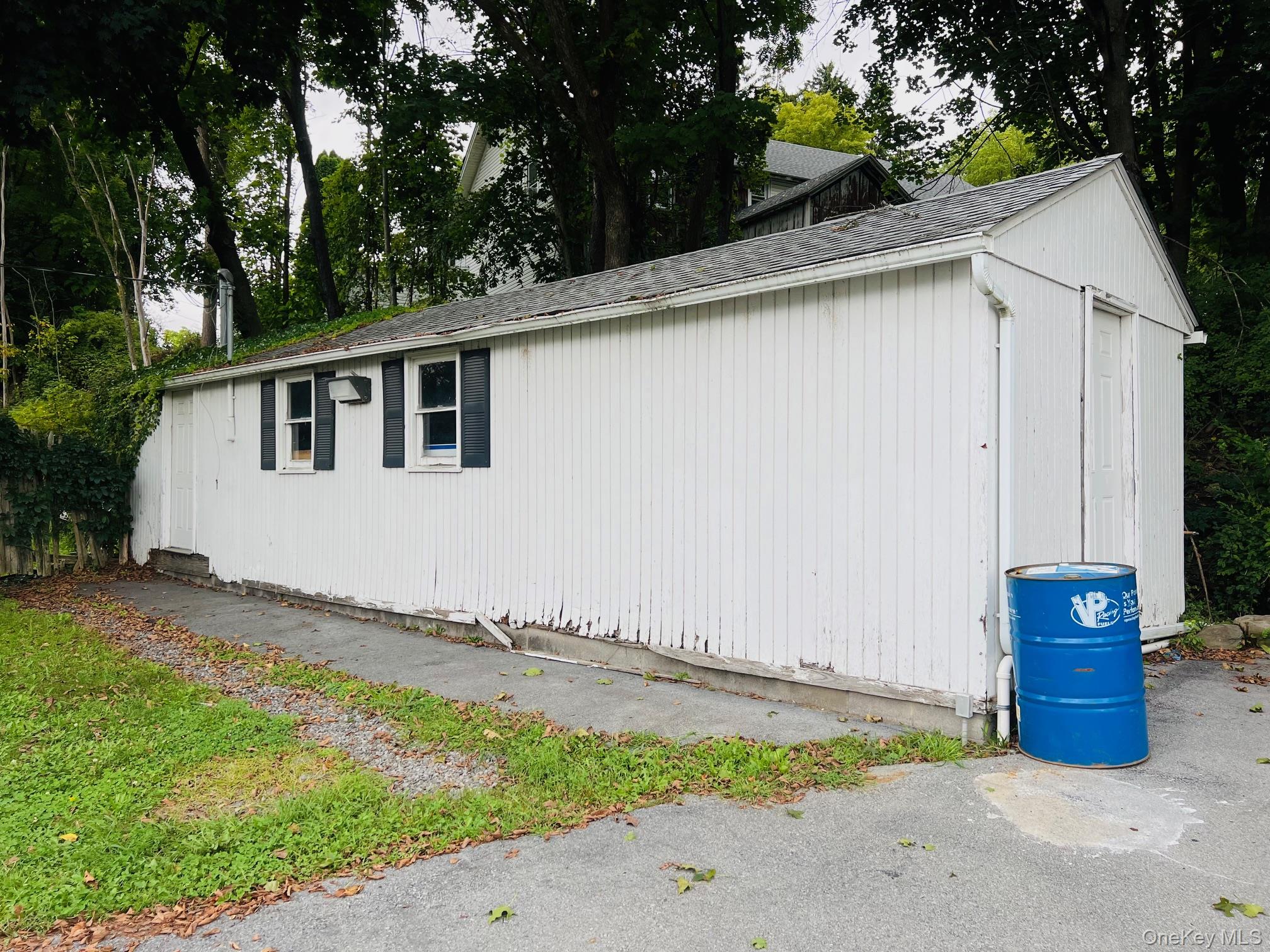 3104 State Route 208 Property Photo 2