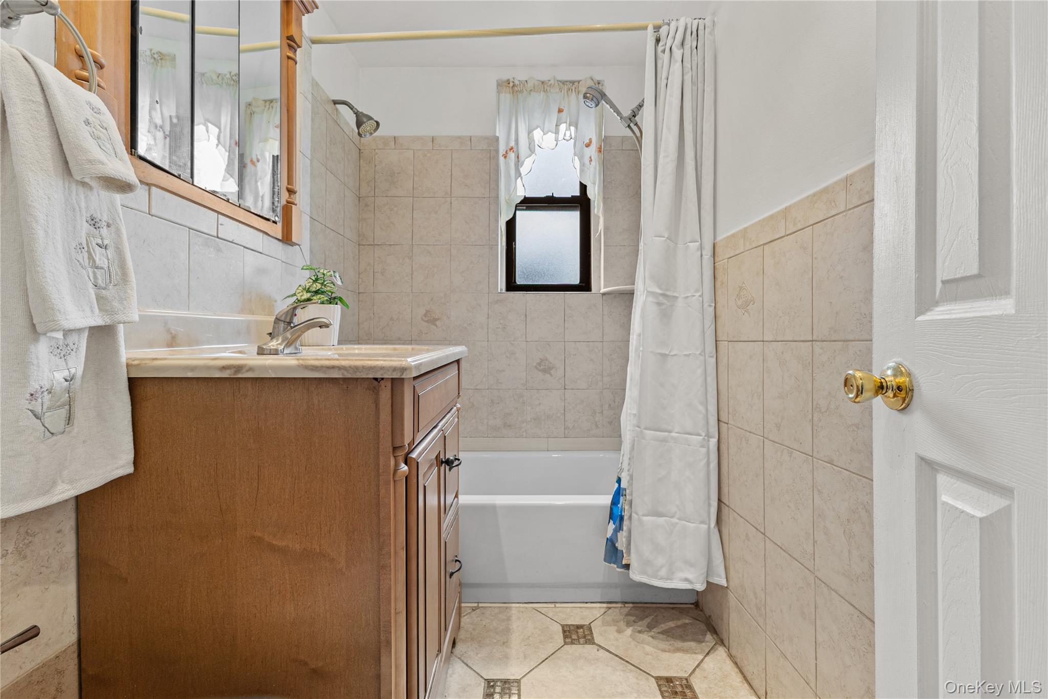 3239 Barker Avenue 2j Property Photo 14