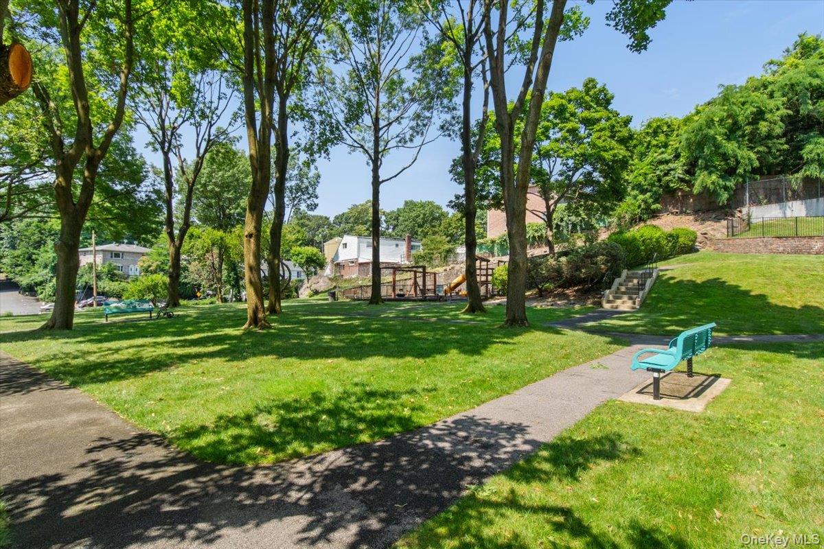 333 Bronx River Road 602 Property Photo 20