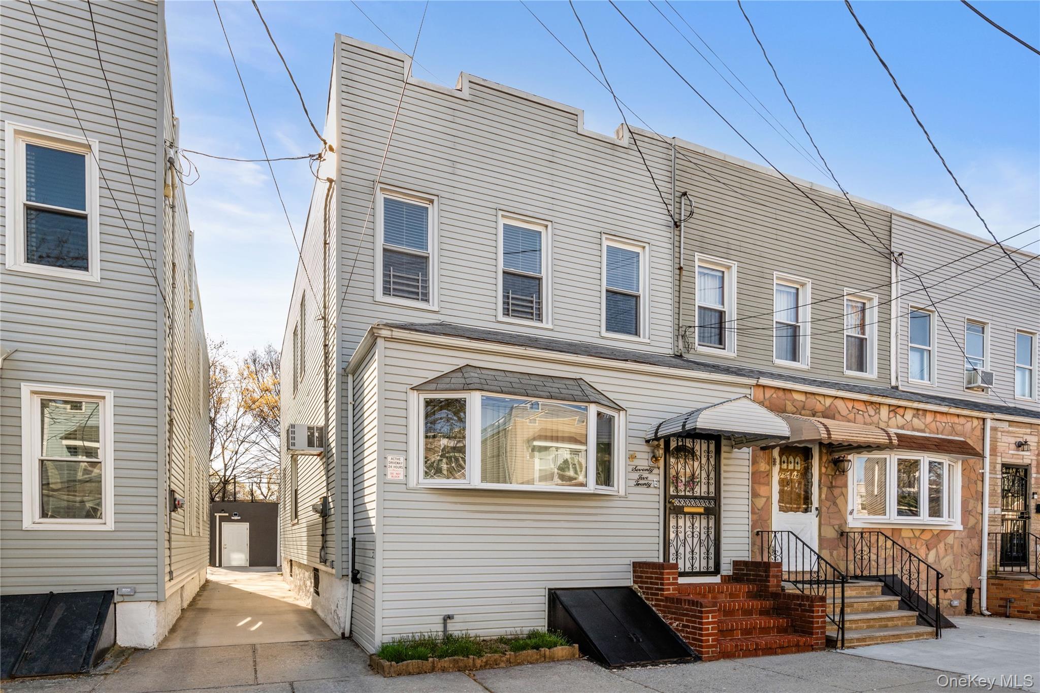 7520 60th Place Property Photo 1