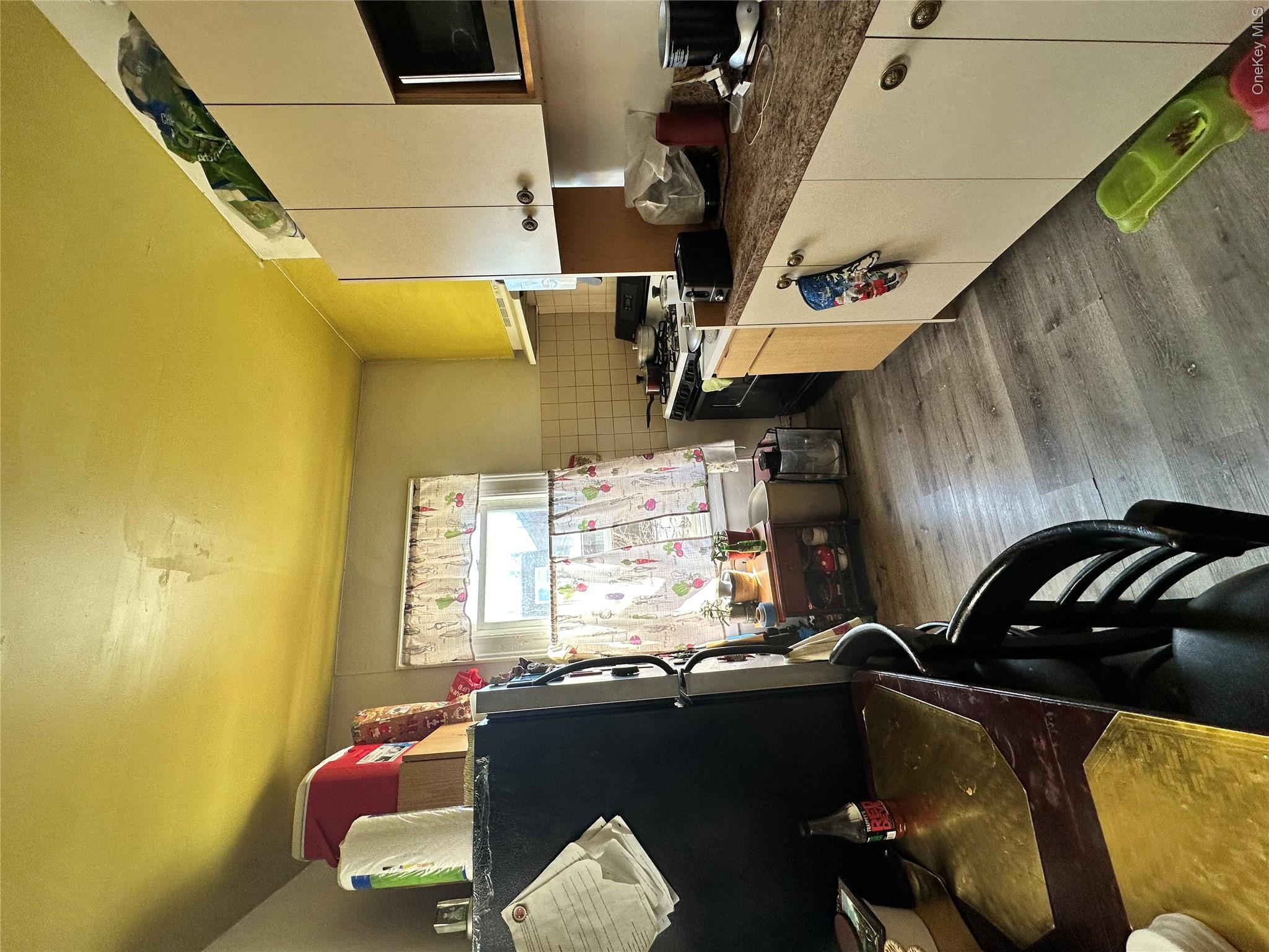 37-21 103 Street Property Photo 6
