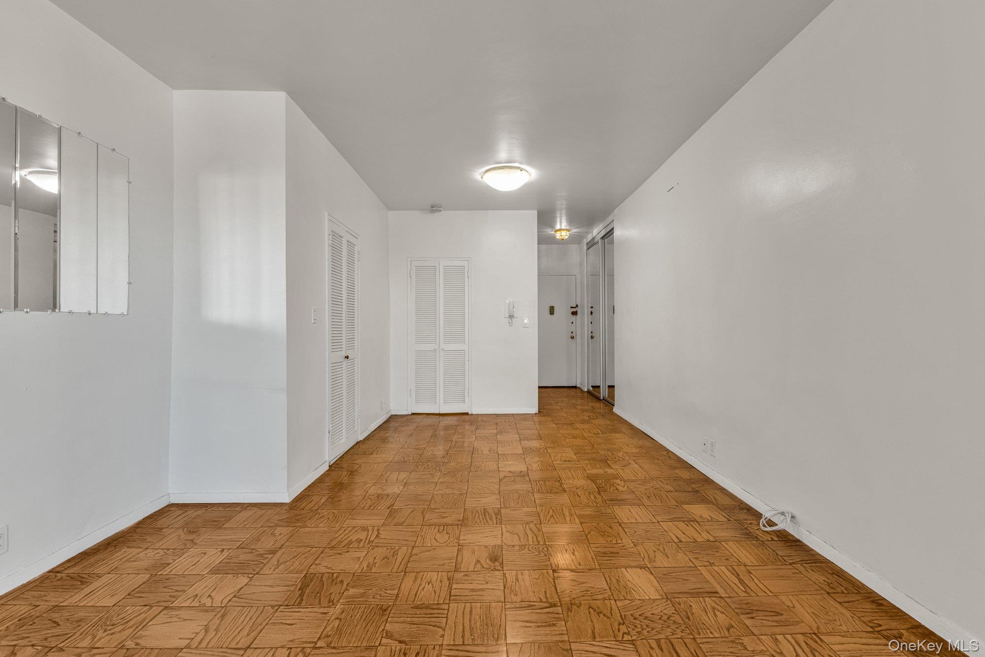 70-25 Yellowstone Boulevard 18k Property Photo 8
