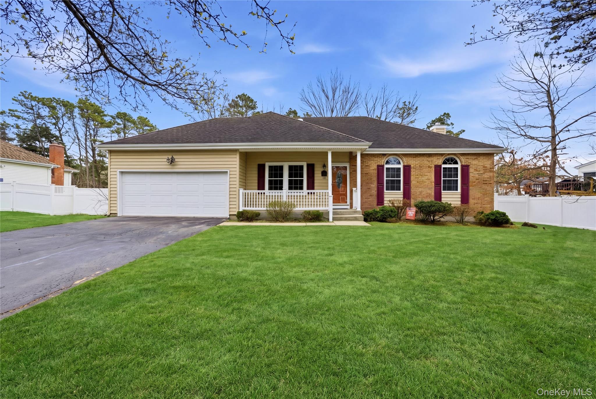 33 Timber Ridge Drive Property Photo 1