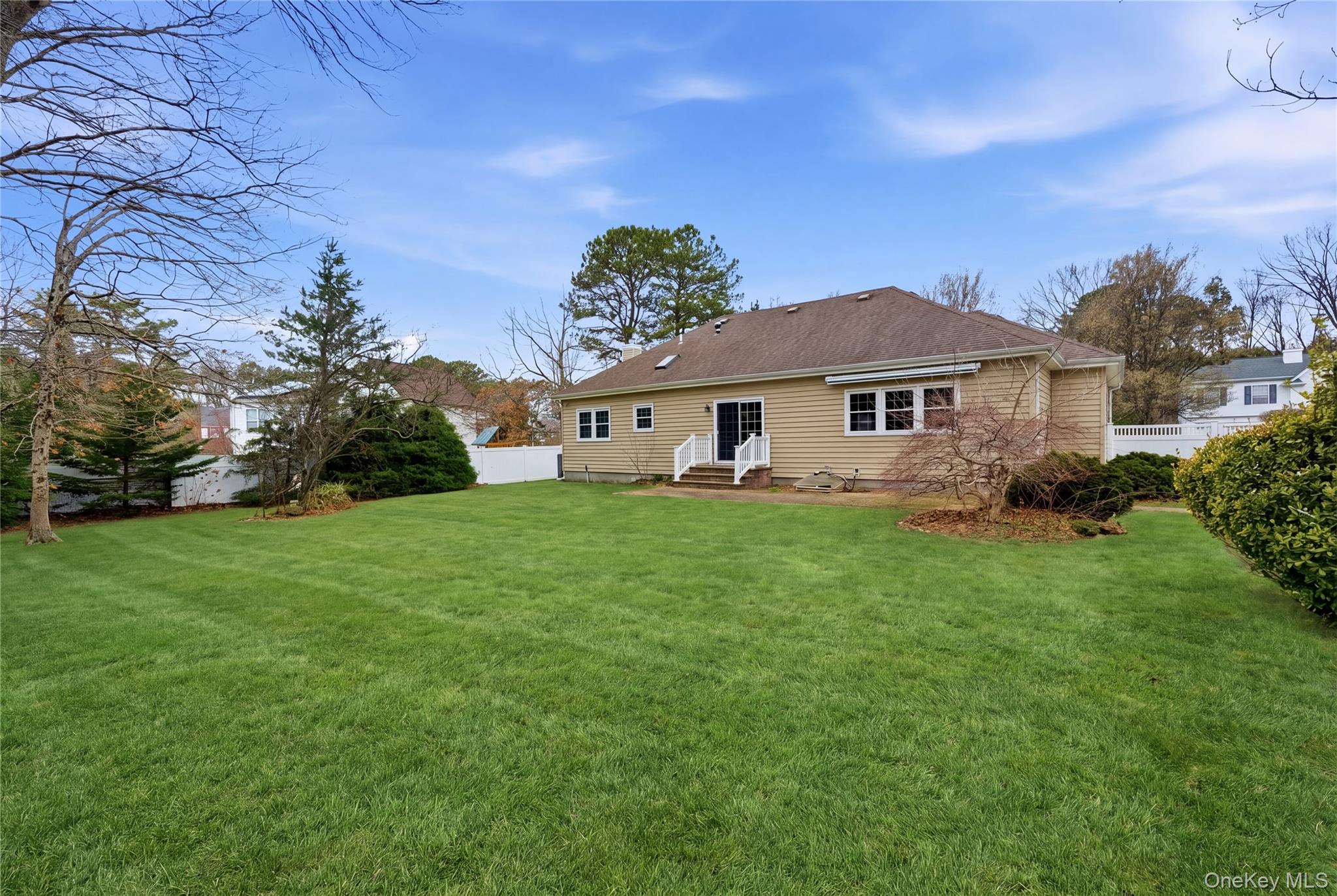 33 Timber Ridge Drive Property Photo 21