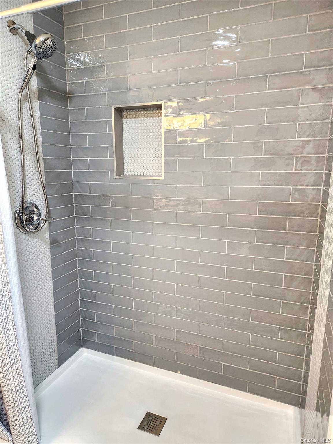150 Hartwood Drive Property Photo 13