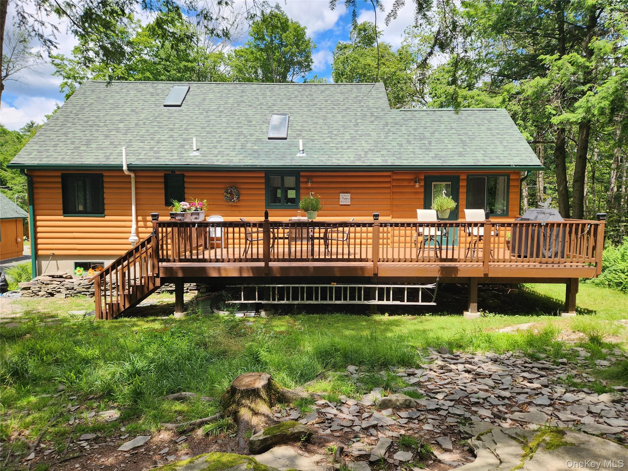 150 Hartwood Drive Property Photo 34