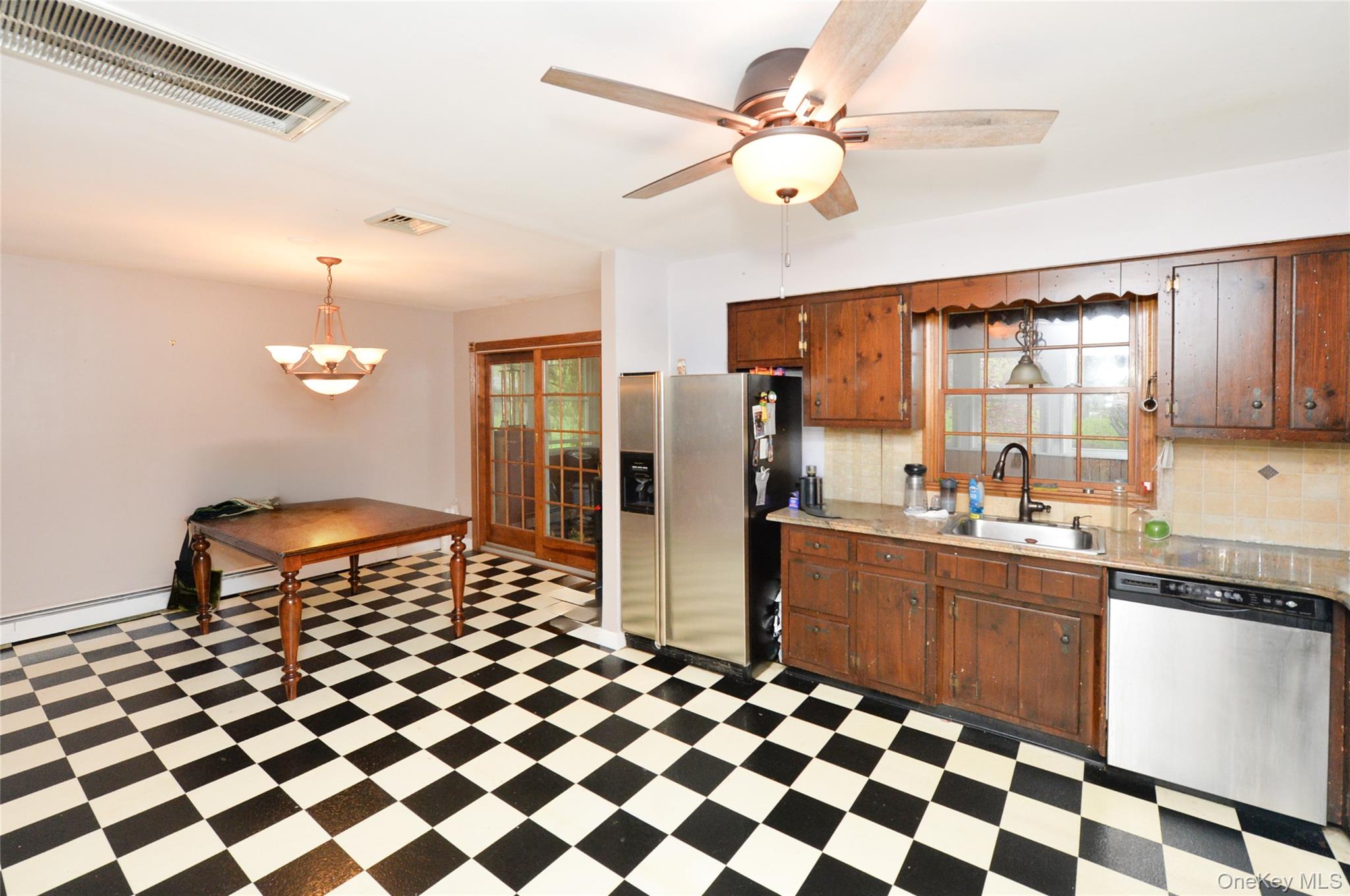 14 Lynmore Avenue Property Photo 7