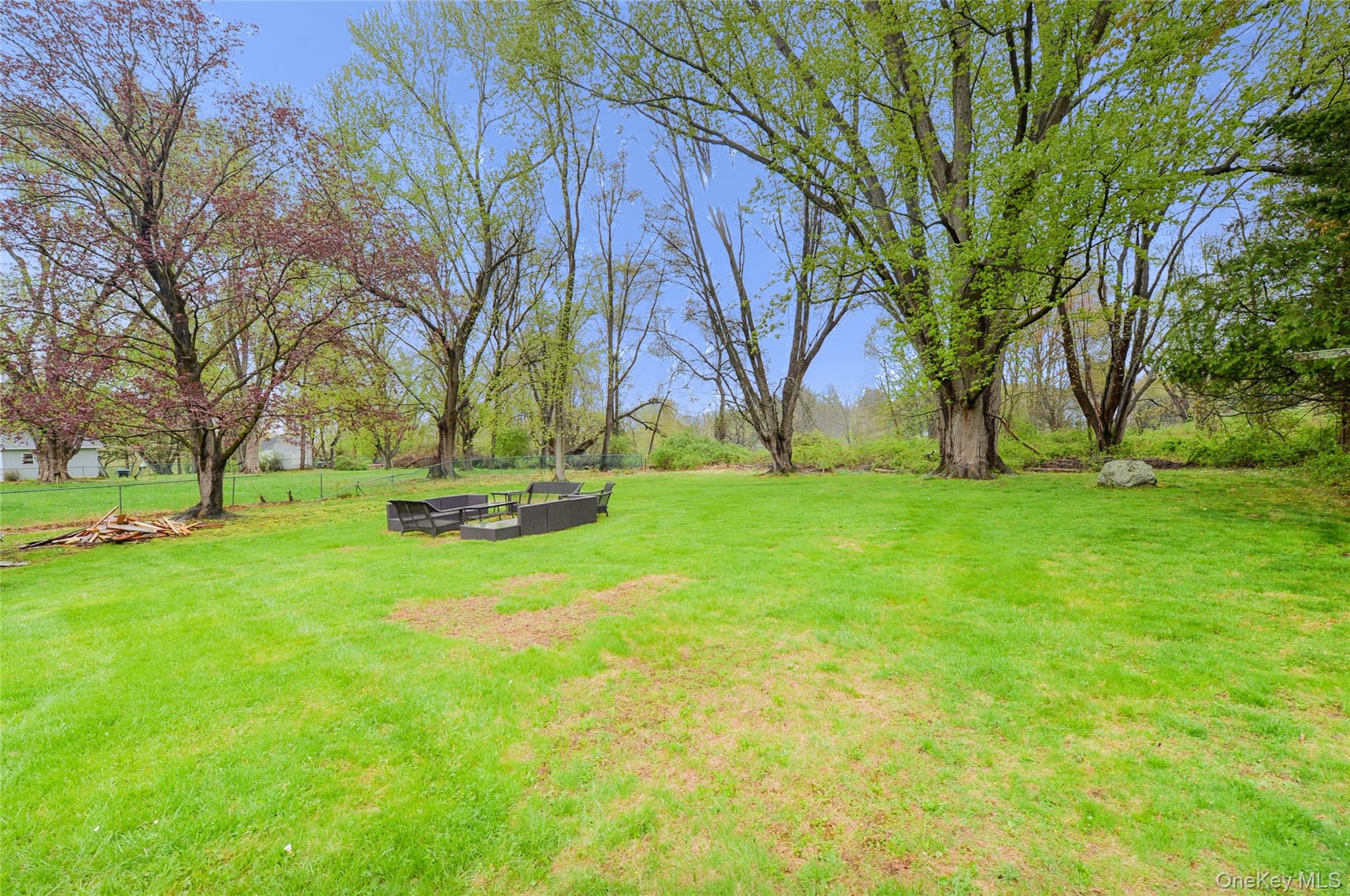 14 Lynmore Avenue Property Photo 16