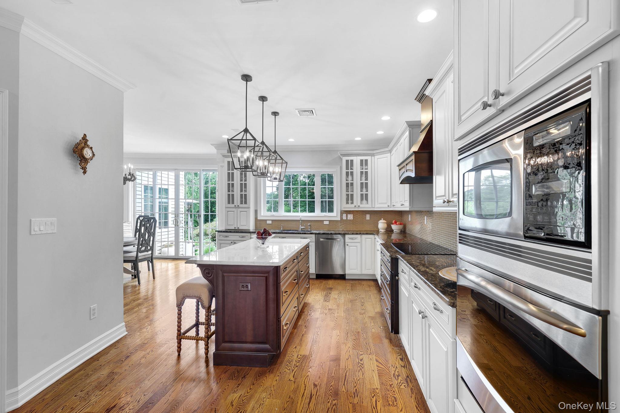 31 Greenwich Avenue Property Photo 11