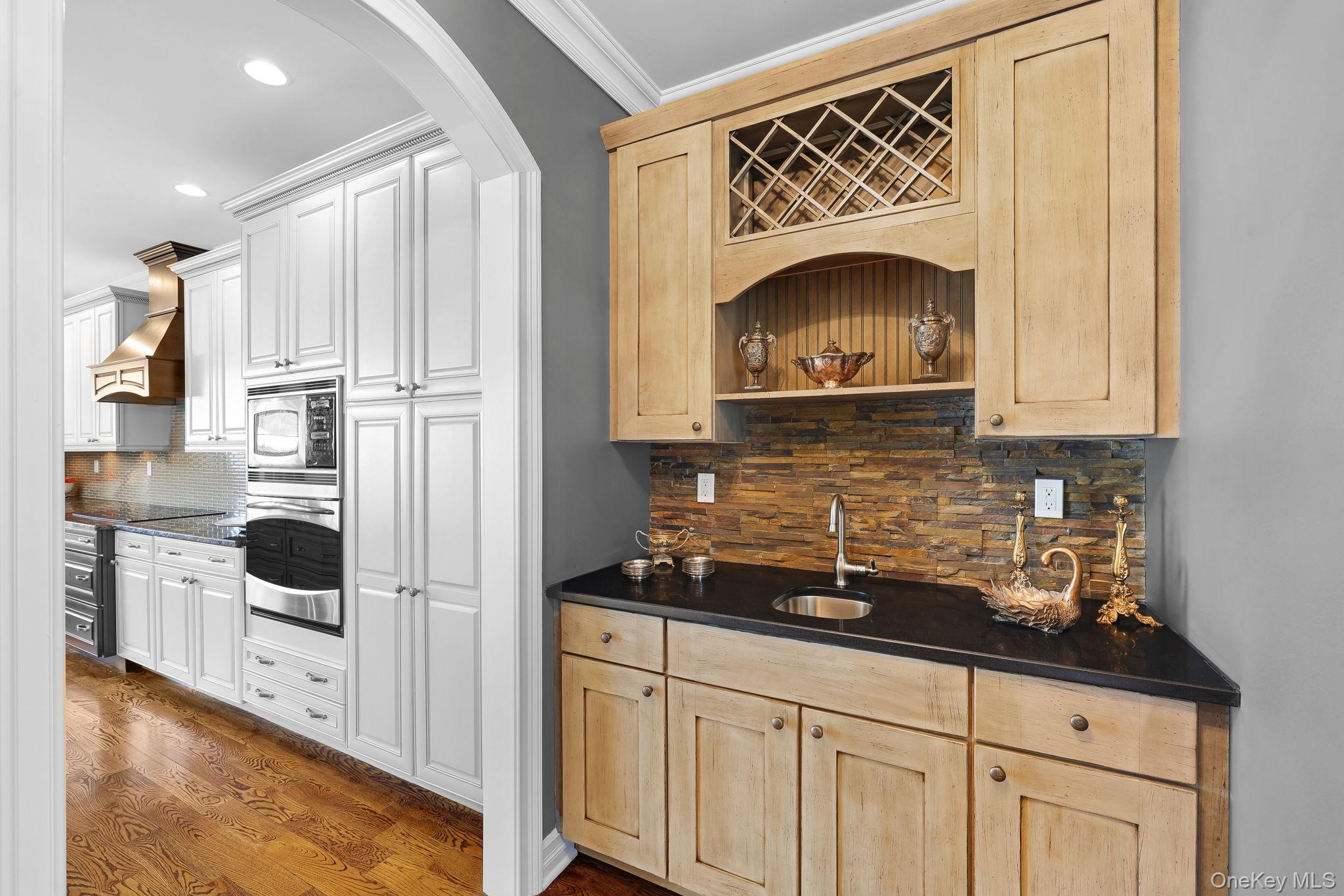 31 Greenwich Avenue Property Photo 13
