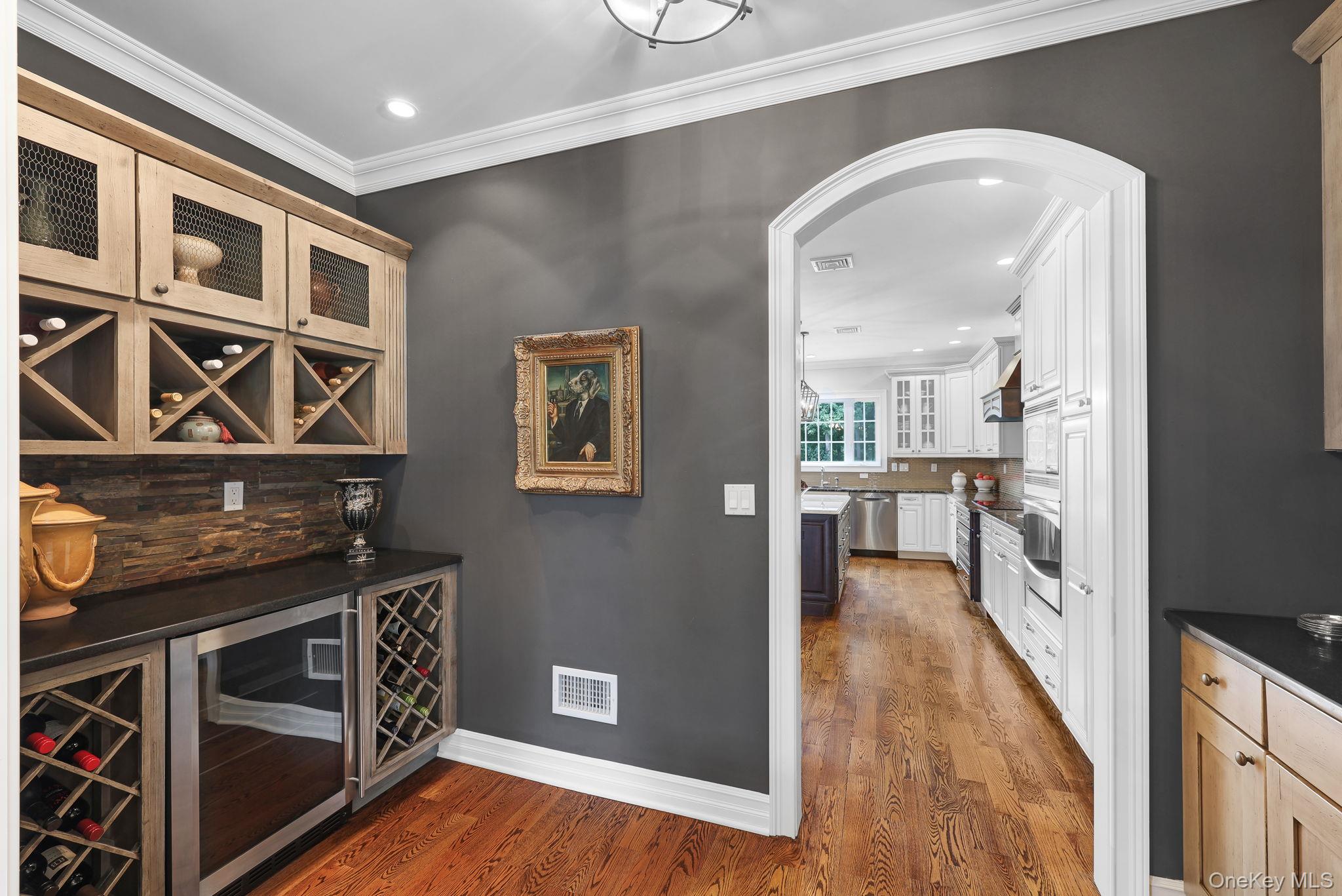 31 Greenwich Avenue Property Photo 14