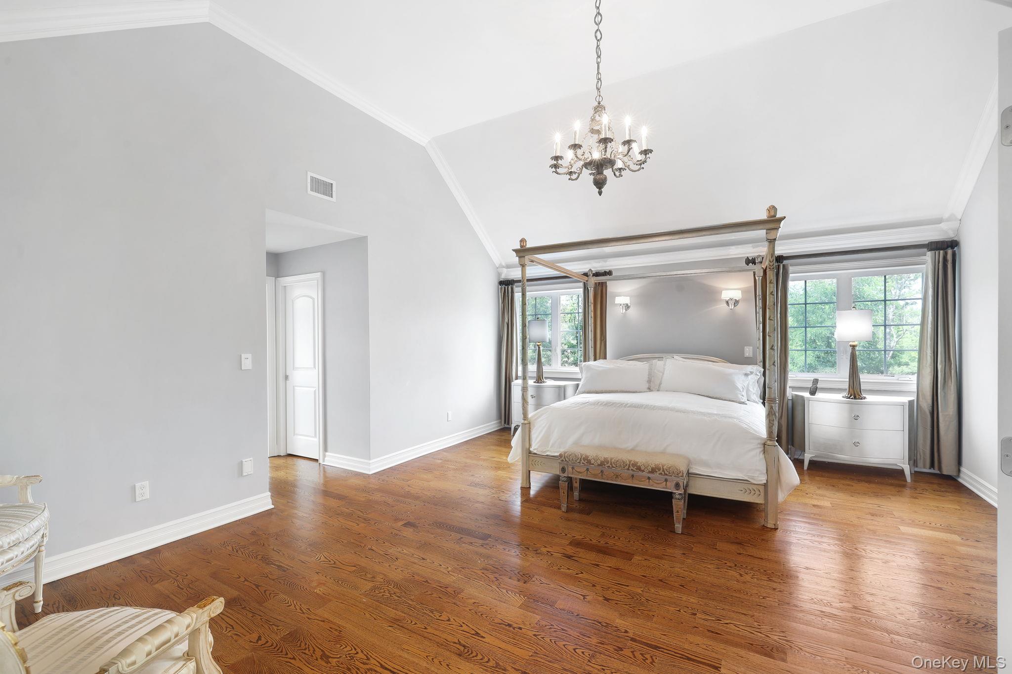 31 Greenwich Avenue Property Photo 29