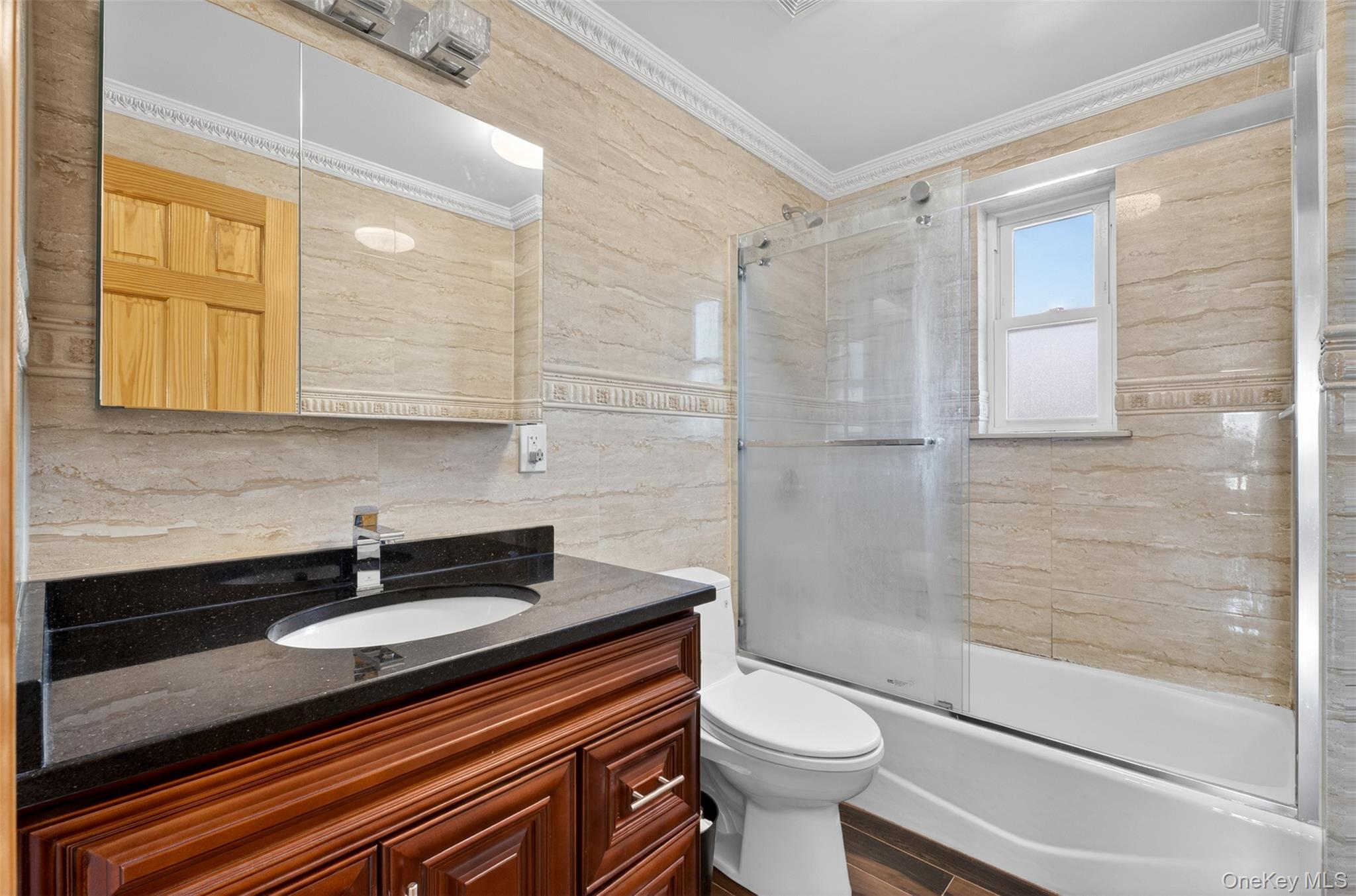 5031 68th Street Property Photo 6