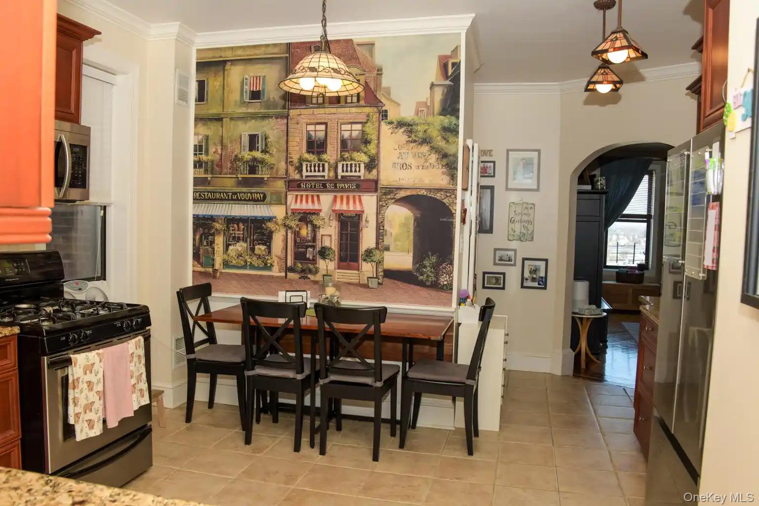 78-14 Austin Street 5-e Property Photo 4