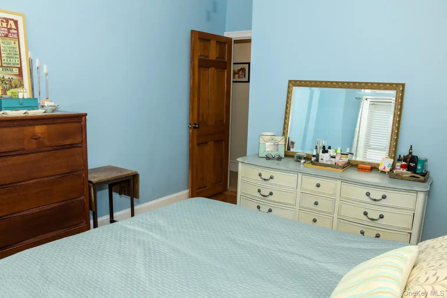 78-14 Austin Street 5-e Property Photo 11