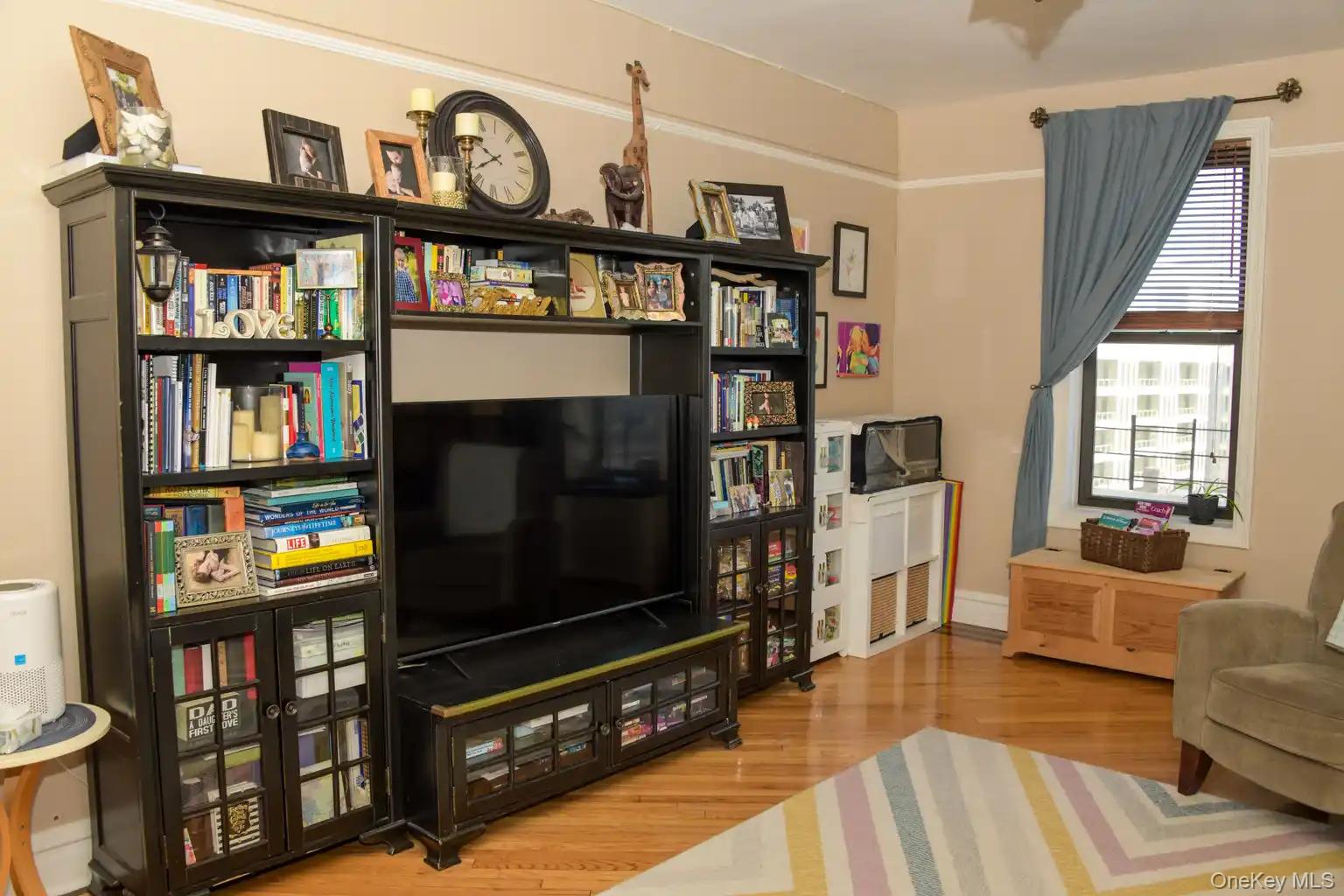 78-14 Austin Street 5-e Property Photo 16