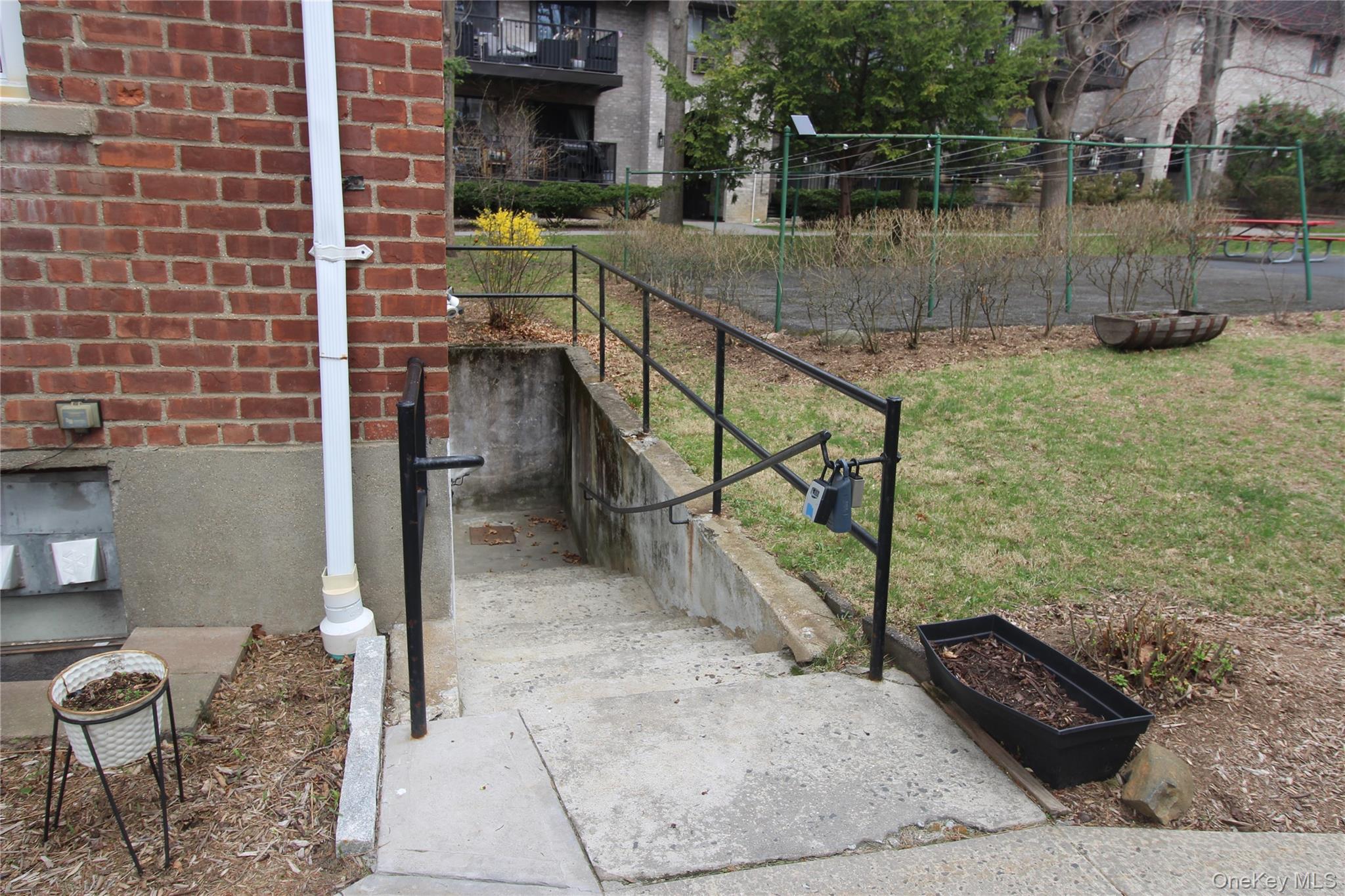 101 N Broadway 2b2 Property Photo 15