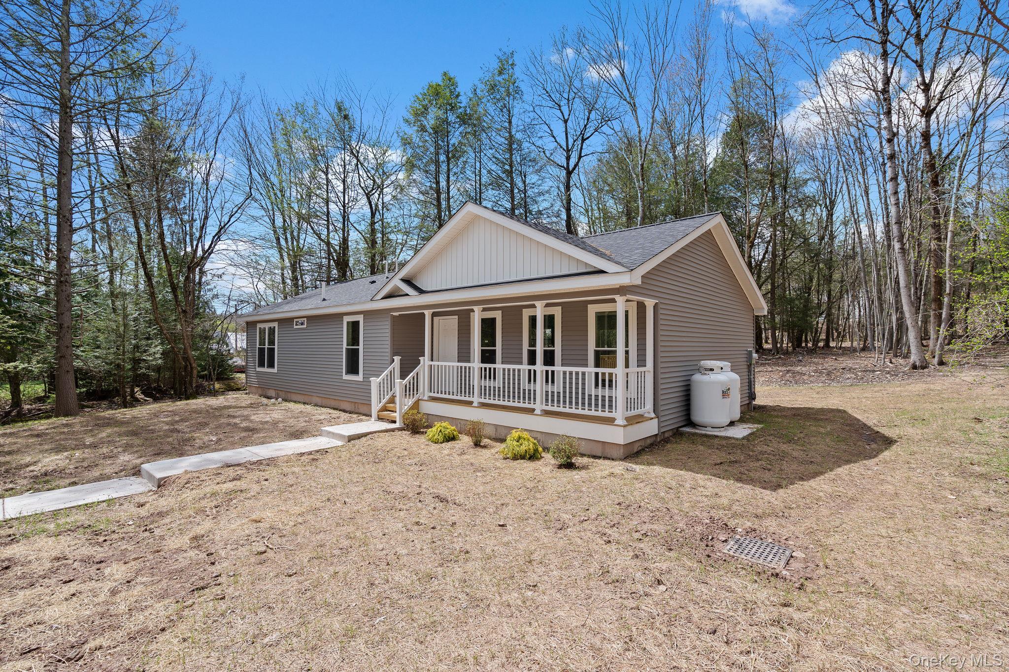 45 Pinehurst Drive Property Photo 4