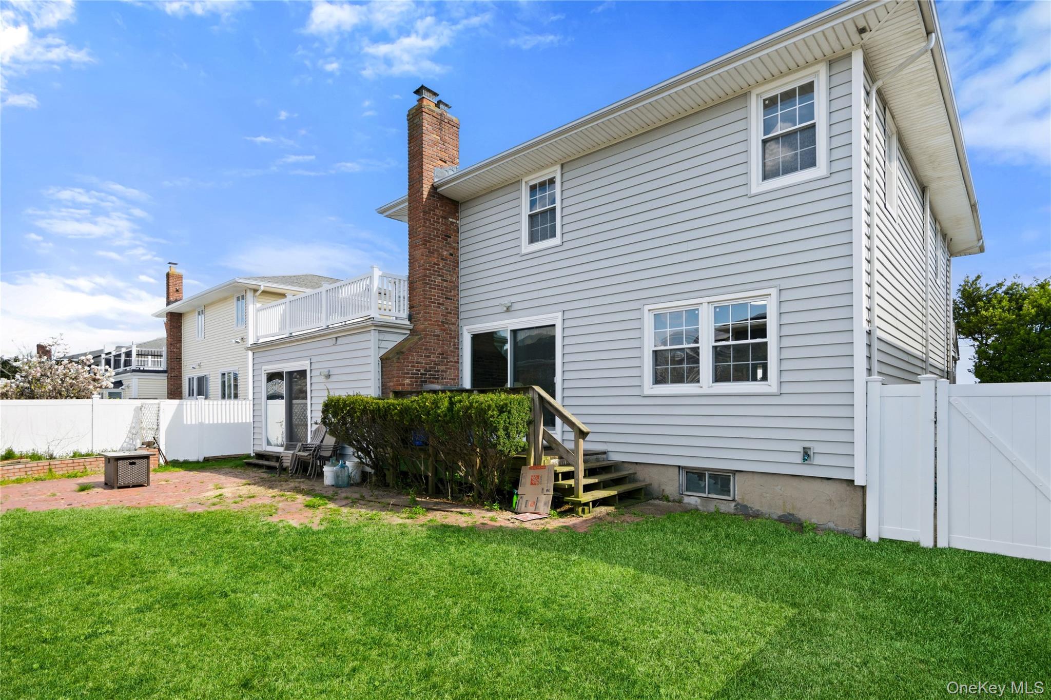 1340 Beech Street Property Photo 2