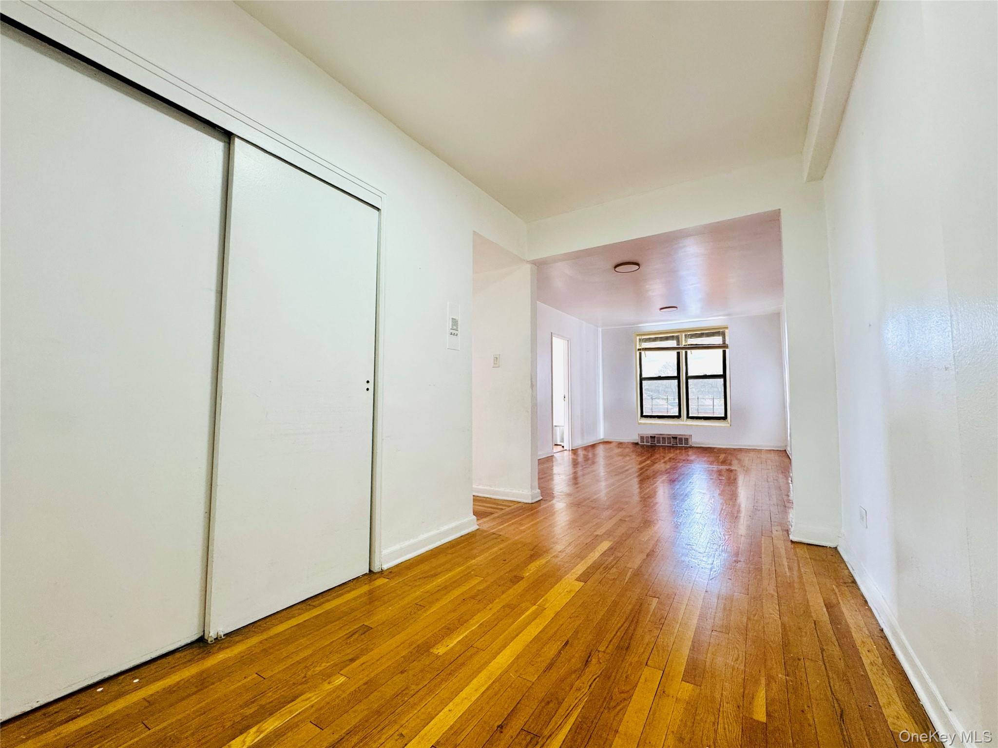 141-05 Pershing Crescent 207 Property Photo 6