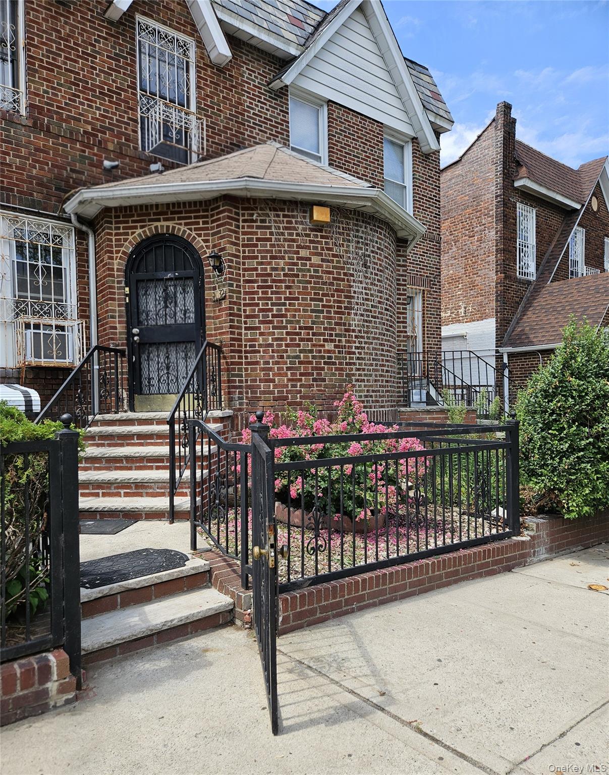 30-32 84th Street Property Photo 1