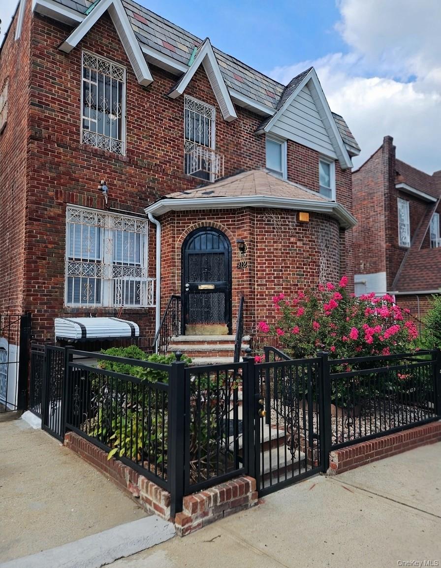 30-32 84th Street Property Photo 1