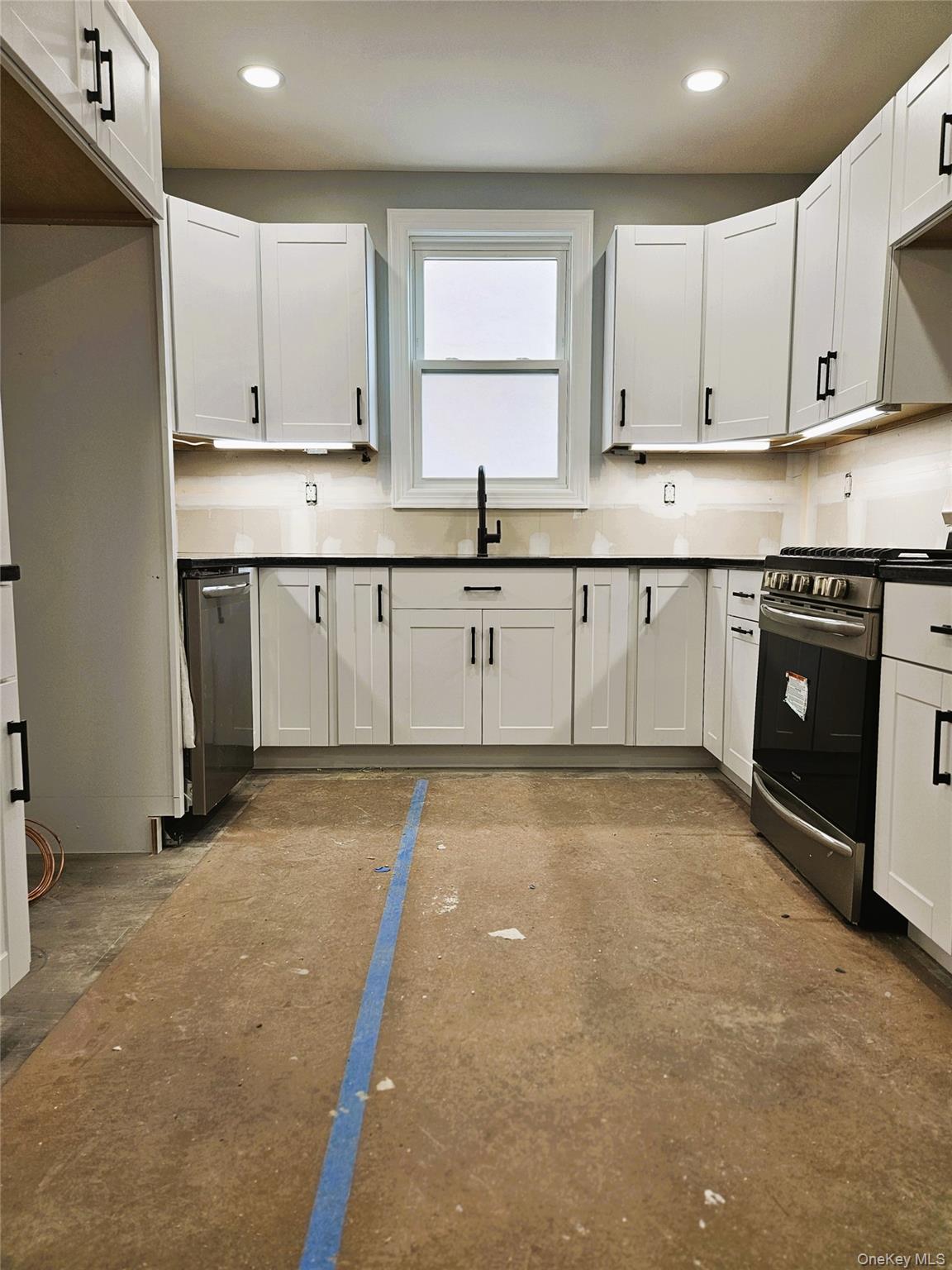 30-32 84th Street Property Photo 8