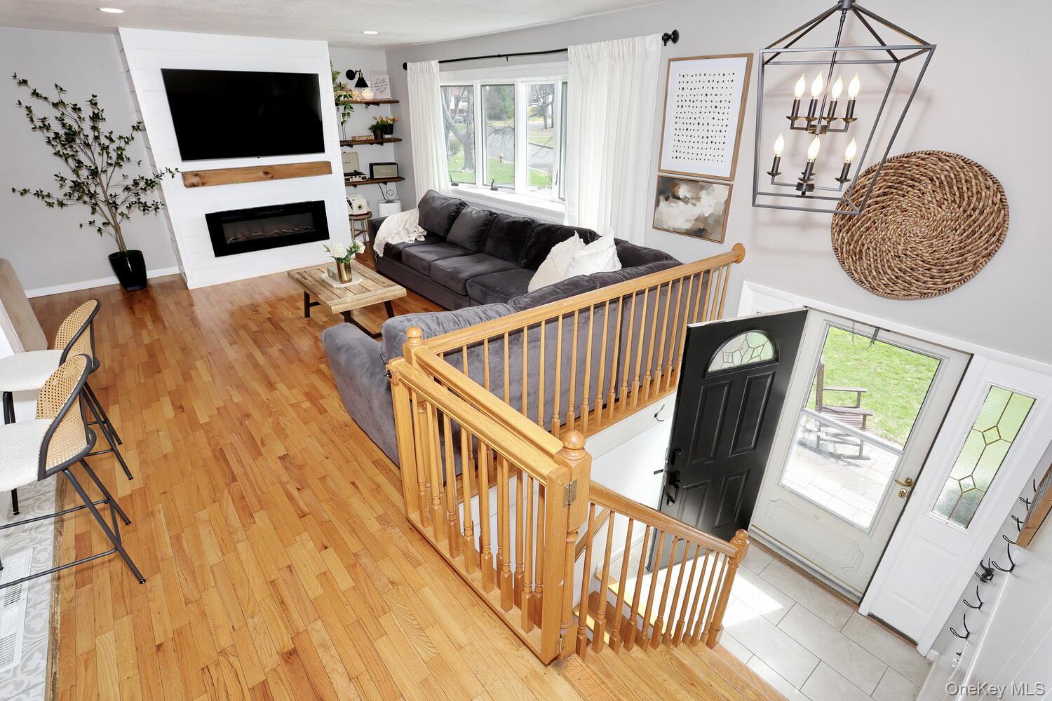 27 Eastlake Drive Property Photo 4