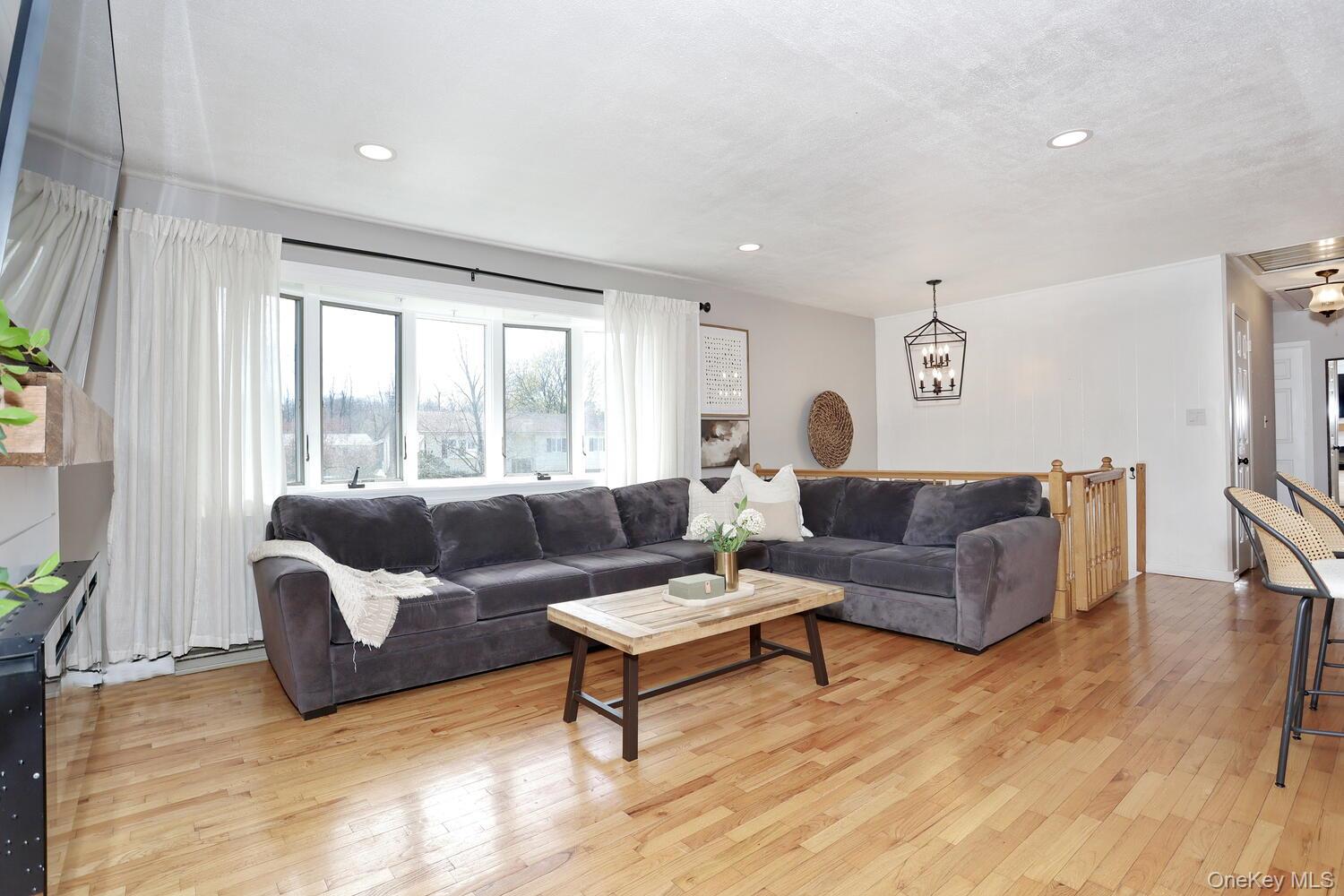 27 Eastlake Drive Property Photo 6