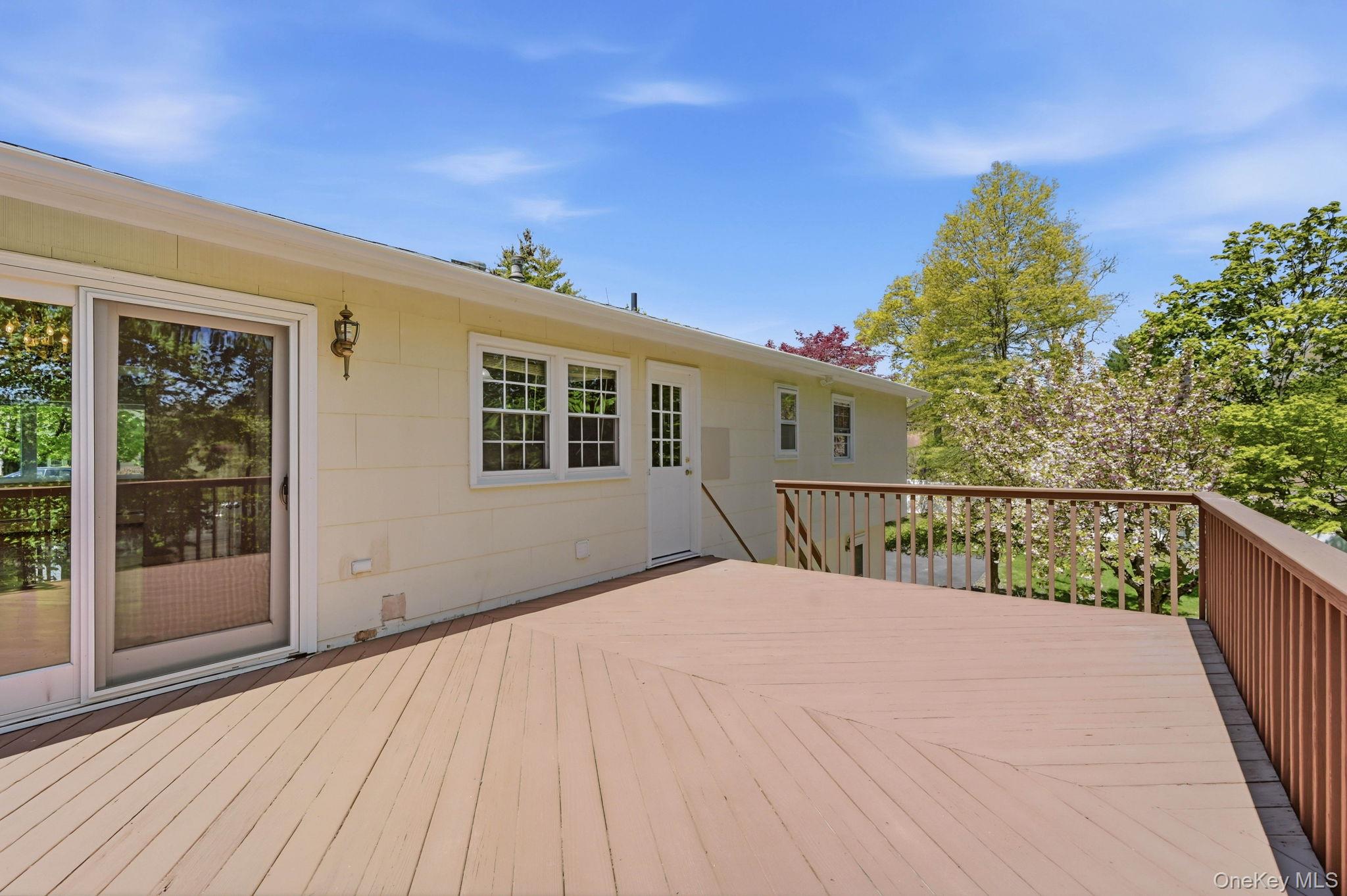 1 Muir Lane Property Photo 3