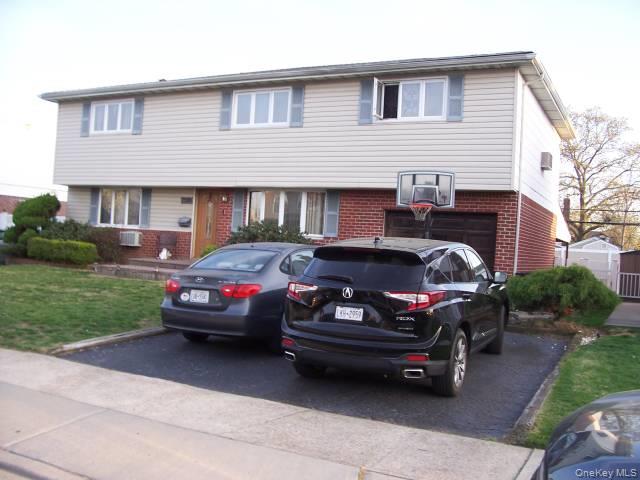 1053 Lorraine Drive Property Photo 2