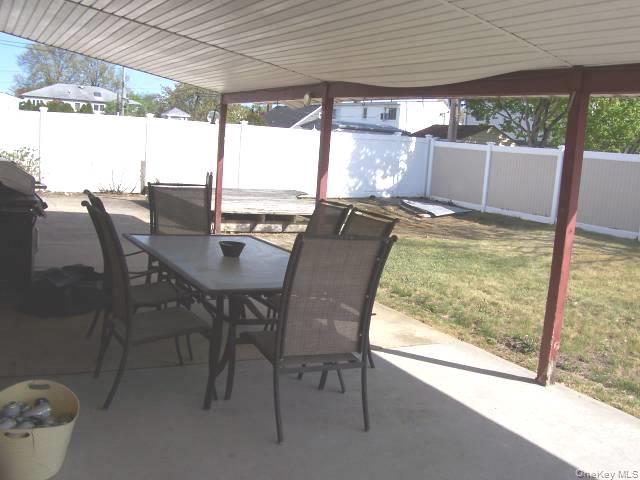 1053 Lorraine Drive Property Photo 14