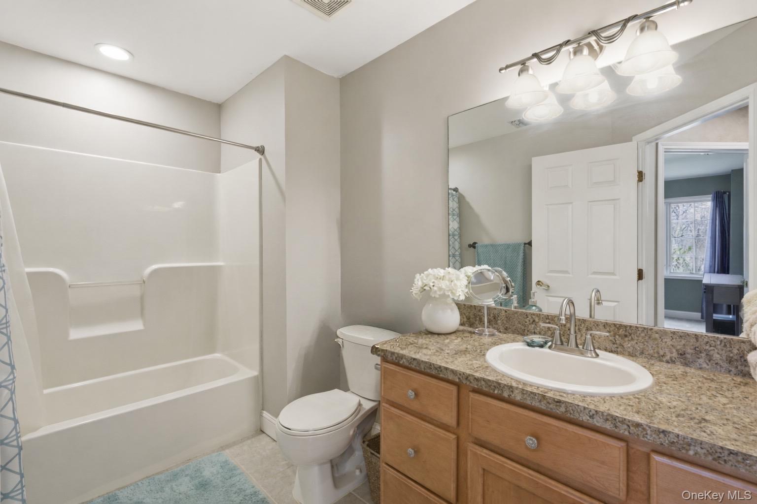 21 E Moriches Riverhead Road Property Photo 25