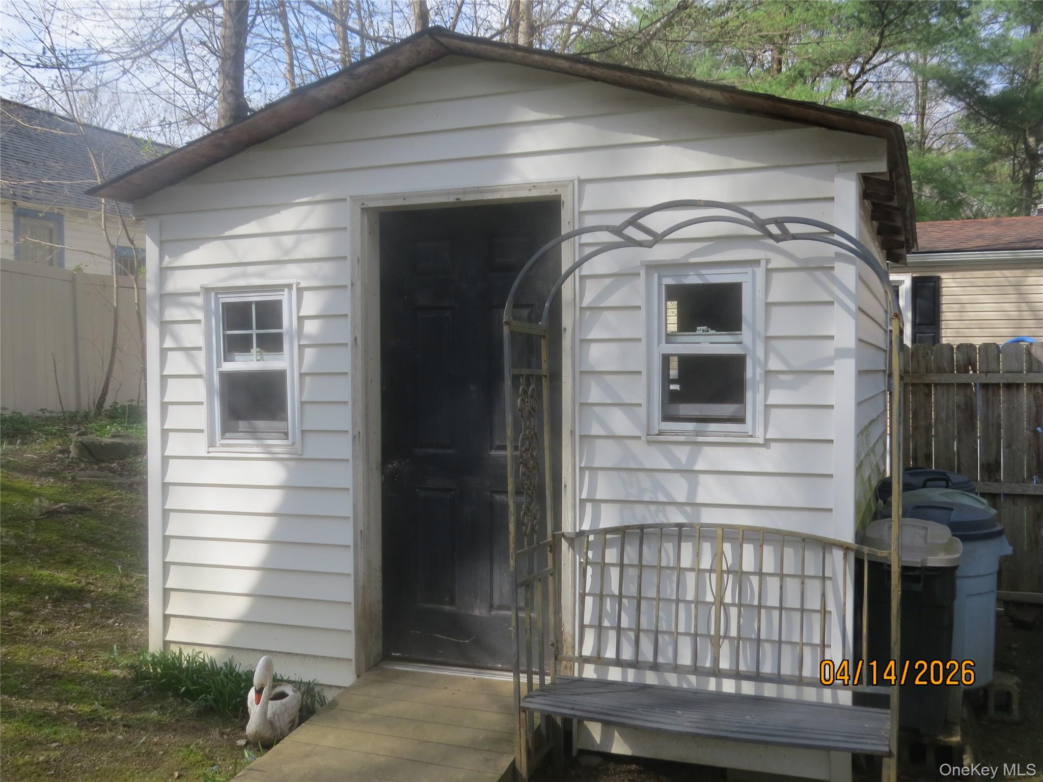 723 Beekman Road 41 Property Photo 5