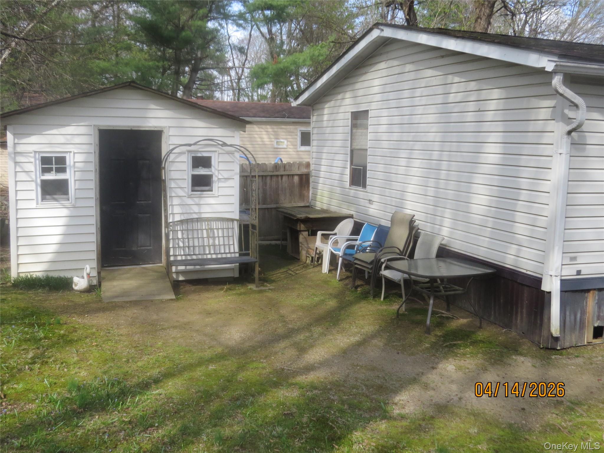 723 Beekman Road 41 Property Photo 6
