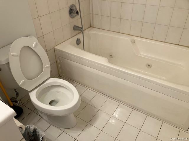 170 Schofield Street 2i Property Photo 5