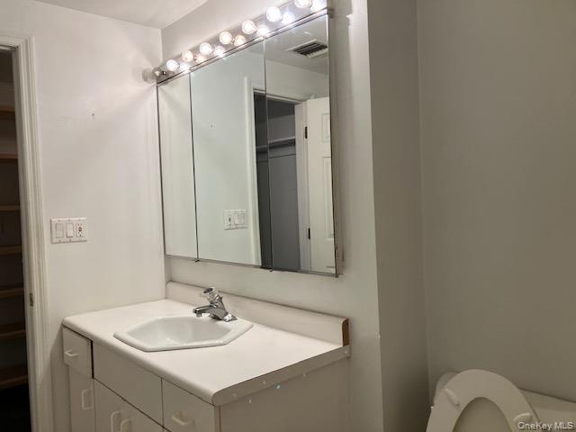 170 Schofield Street 2i Property Photo 6